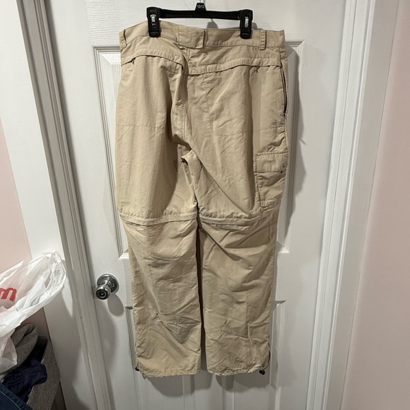 Eddie Bauer women’s Cargo Pants size 14 in Beige - Picture 3 of 7